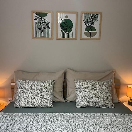 Larix Apartman Budapest Eksteriør billede
