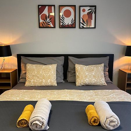Larix Apartman Budapest Eksteriør billede