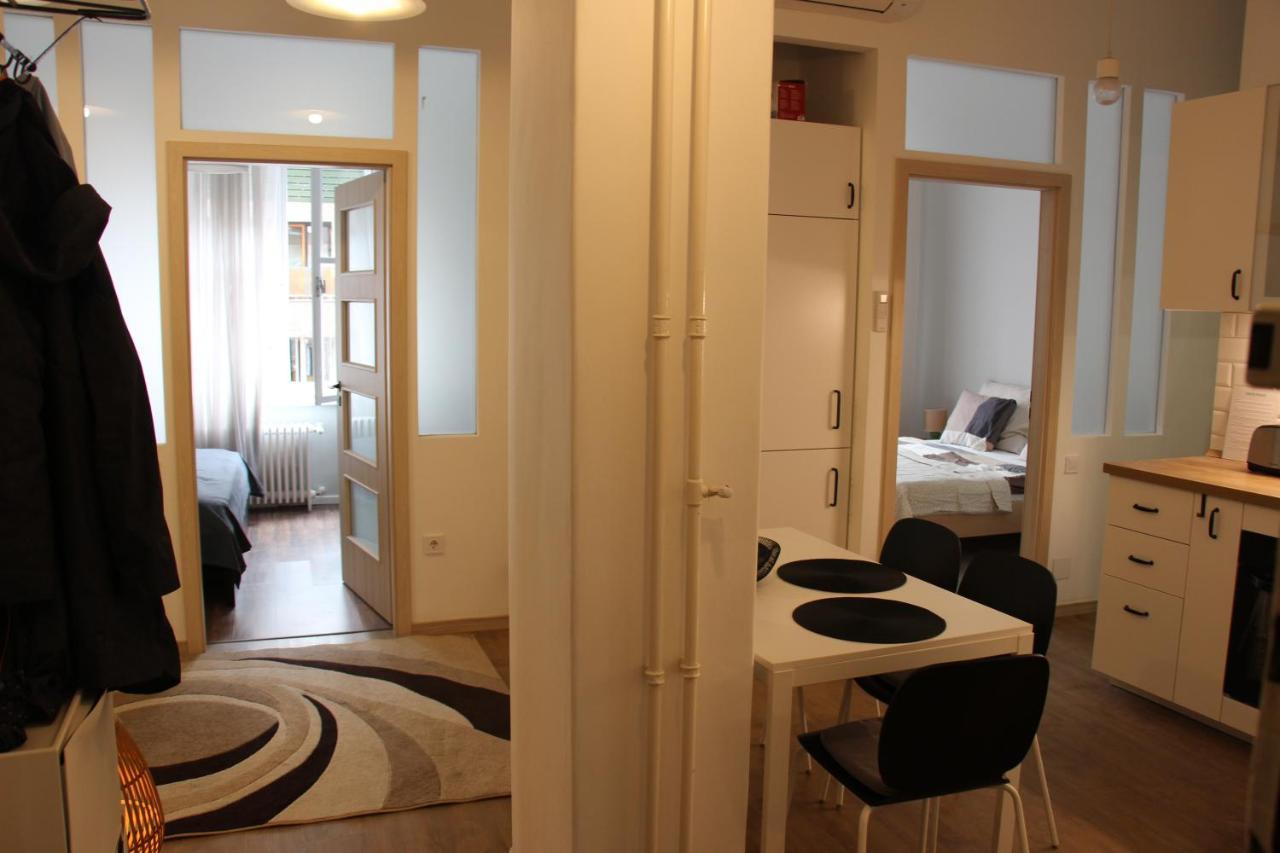Larix Apartman Budapest Eksteriør billede