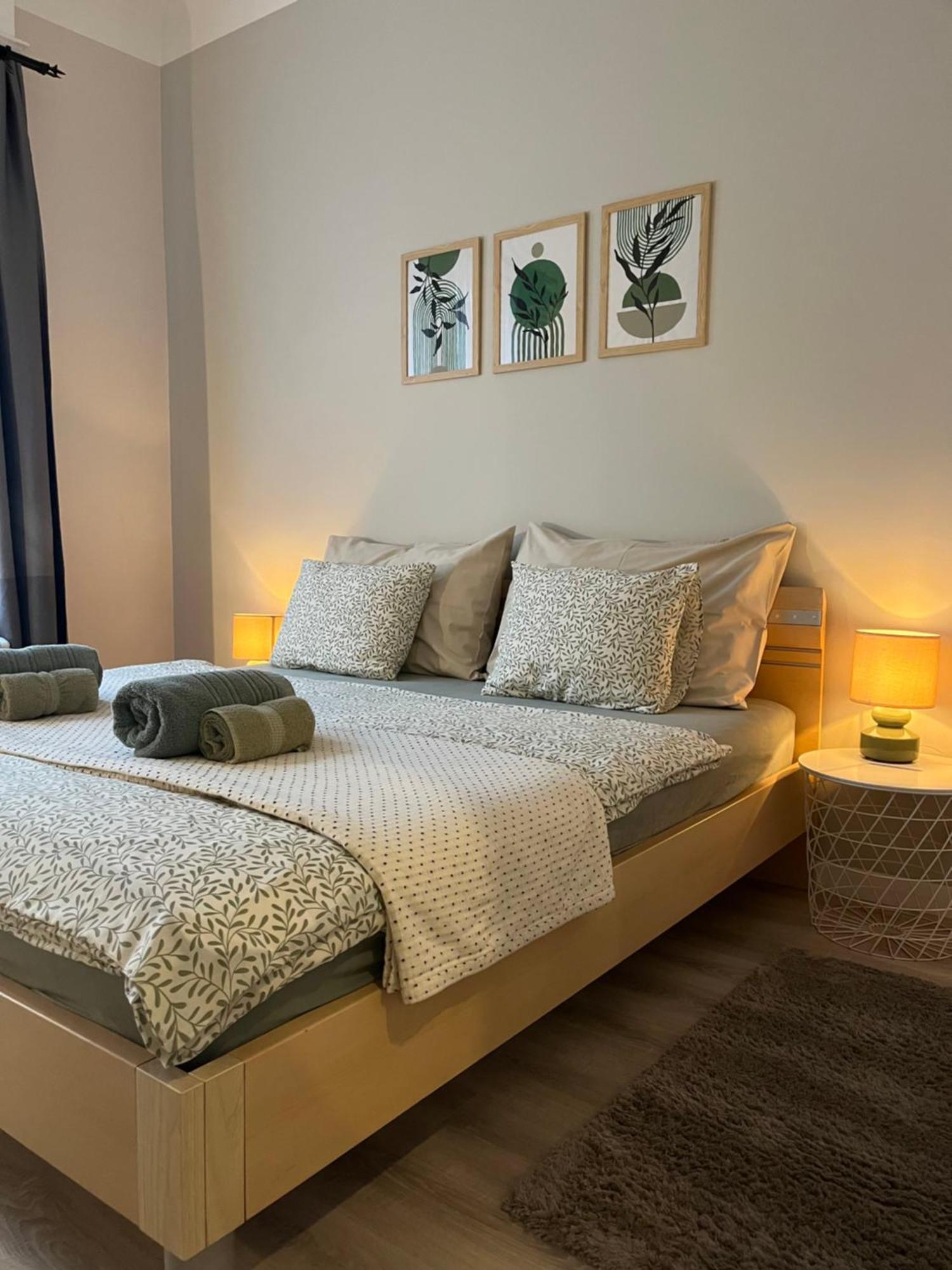 Larix Apartman Budapest Eksteriør billede